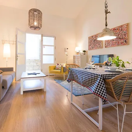 Cream Loft Siente Jerez Parking Incluido * ヘレス