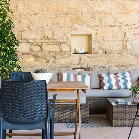 Cream Loft Siente Jerez Parking Incluido Apartment Jerez de la Frontera